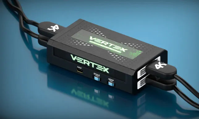 HDfury Vertex, matrika HDMI 2x2 z vgrajenim skalerjem in pretvornikom formatov, povezana s kabli HDMI 4K